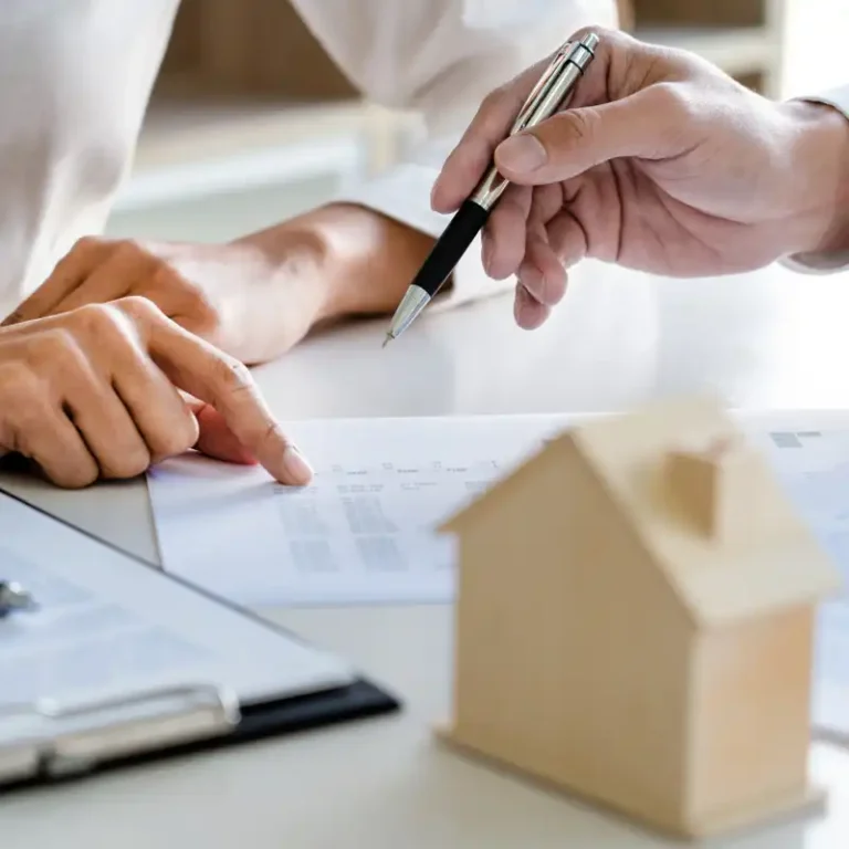 Real Estate Lawyer